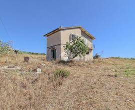 CASA SEMINDIPENDENTE A ISOLA DI CAPO RIZZUTO