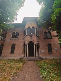 Villa di 921 m² con più di 5 locali e box auto dop