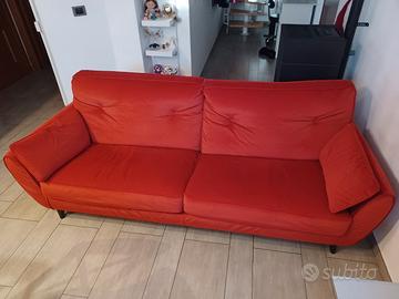 Divano Poltrone e sofà (Albignano)