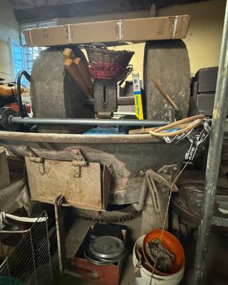 Antiquariato- antico frantoio