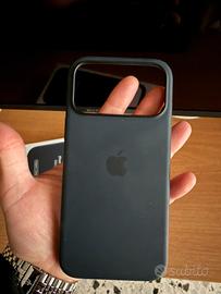 Silone Case Iphone 17 Pro Max Black
