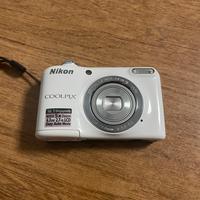 Fotocamera nikon coolpixL27 digitale