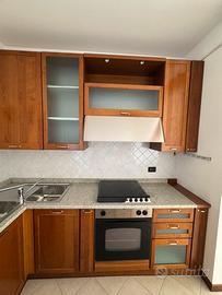Cucina angolare color noce