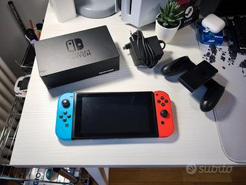 Nintendo switch con custodia
