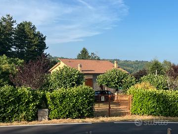 Casa con ampio giardino Avaglio (Marliana)