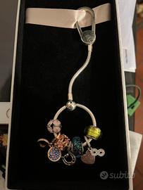 Porta charm Pandora con 7 ciondoli
