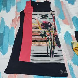 abito con stampa floreale e righe fucsia/nero
