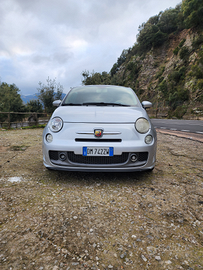 Fiat 500 S con allestimento Abarth