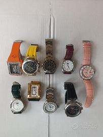 LOTTO 8 orologi con una cassa