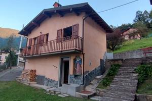 Casa indipendente a Gerosa, Val Brembilla