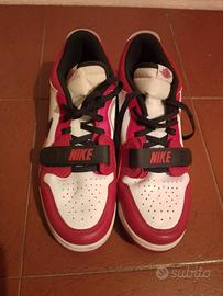 Scarpe naik