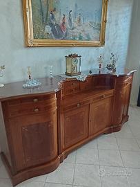 salone in legno di ciliegio 