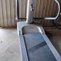 Tapis roulant Technogym 