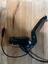 Leva con pompante magura mt5e