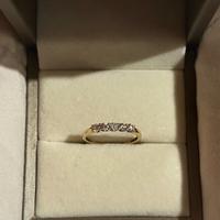 anello oro e diamanti