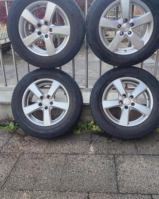 Cerchi e gomme 