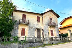 VILLA SINGOLA A SUMIRAGO