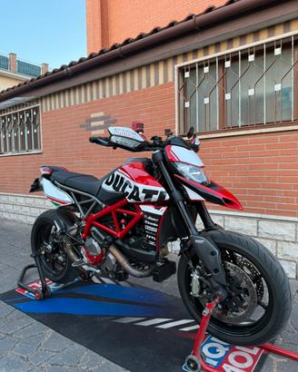 Ducati hypermotard 950