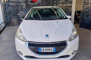 PEUGEOT 208 1.4 8V HDi 68CV 5p. Allure
