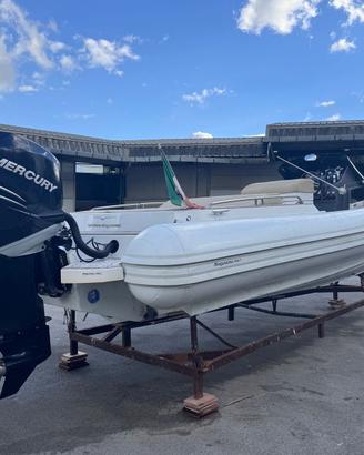 Gommone magazzu M-9GT