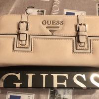 Portafoglio donna Guess