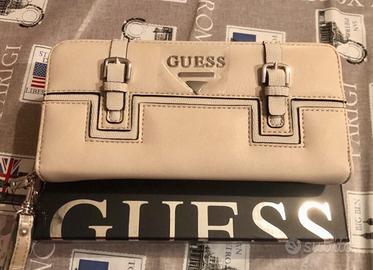 Portafoglio donna Guess