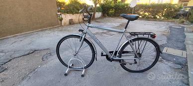 Bici da uomo, ruote 26, nota marca 
