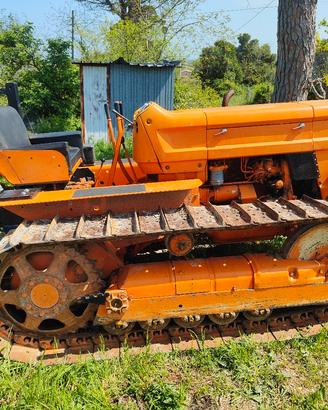 trattore agricolo fiat 555