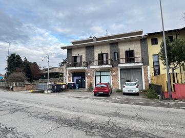 3 LOCALI A OLEGGIO