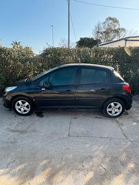 Peugeut 207 anno 2008