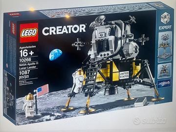 LEGO NASA  Apollo 11 10266