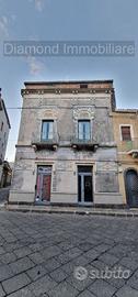 Palazzo storico a Linguaglossa