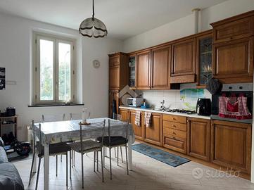 3 LOCALI A ALTOPASCIO