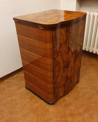 Macchina da cucire Necchi