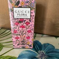 Gucci flora