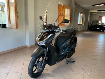 Honda @ 150 Sporty ABS