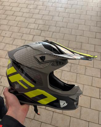 Casco Cross UFO
