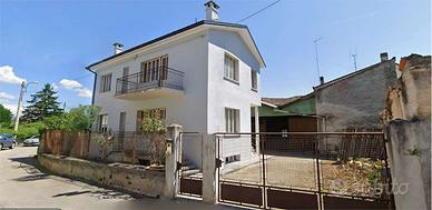 GORIZIA Via Montello - CASA INDIPENDENTE SU TRE L