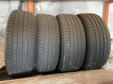 4 Gomme Pneumatici estivi 215/55 R18 99W