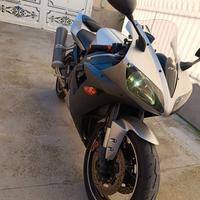 Yamaha r1