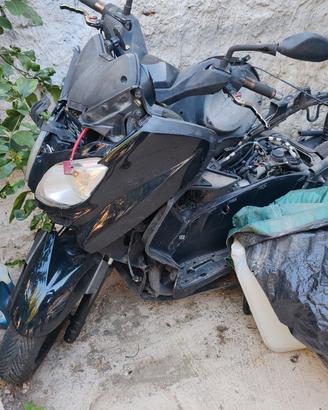 xmax 250 del 2012