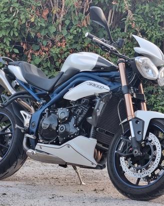 Triumph Speed triple 1050 