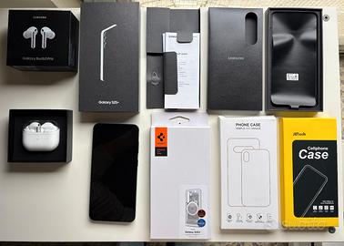 Samsung S25 plus + Galaxy Buds 3 Pro + 3 cover