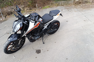 Ktm duke 390