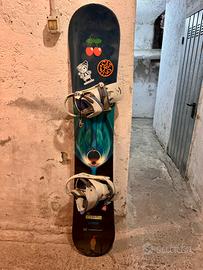 Tavola Snowboard Burton 156 con attacchi Burton