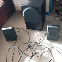 Subwoofer Creative con due casse incluse