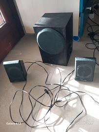 Subwoofer Creative con due casse incluse