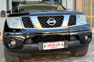 Nissan Navara 2.5 dCi Double Cab PICK UP HARD TOP