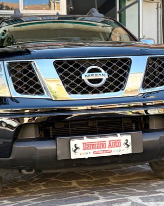 Nissan Navara 2.5 dCi Double Cab PICK UP HARD TOP