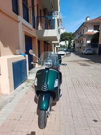 Vespa 300 Gts